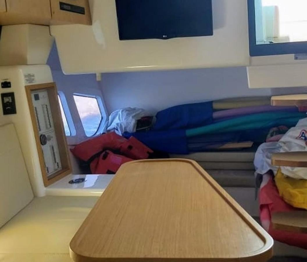Hospedaria Divina Adega Pension Cabo Frio Buitenkant foto